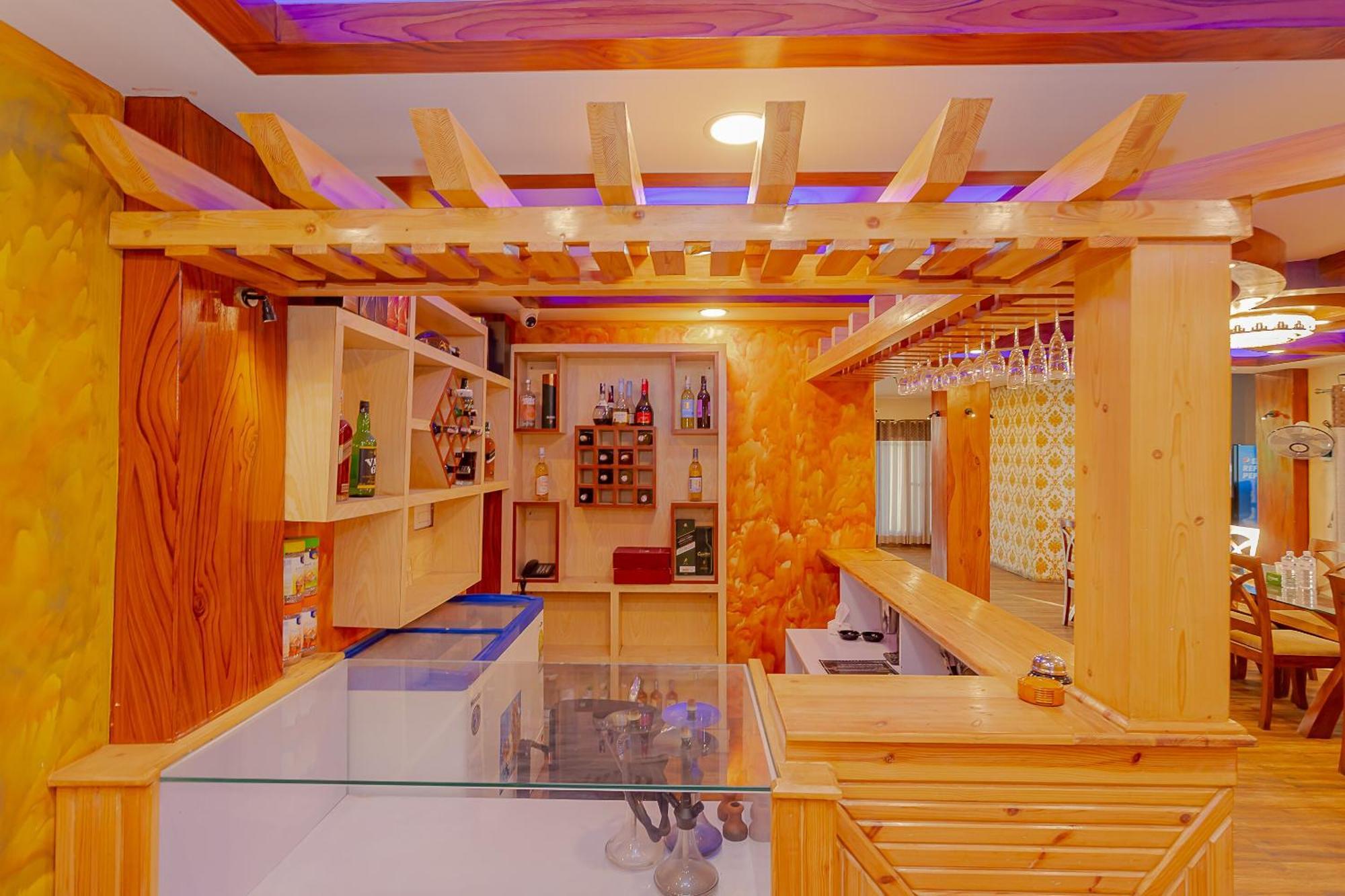 Oyo 799 Hotel Tik Tok Pvt Ltd. 加德满都 外观 照片