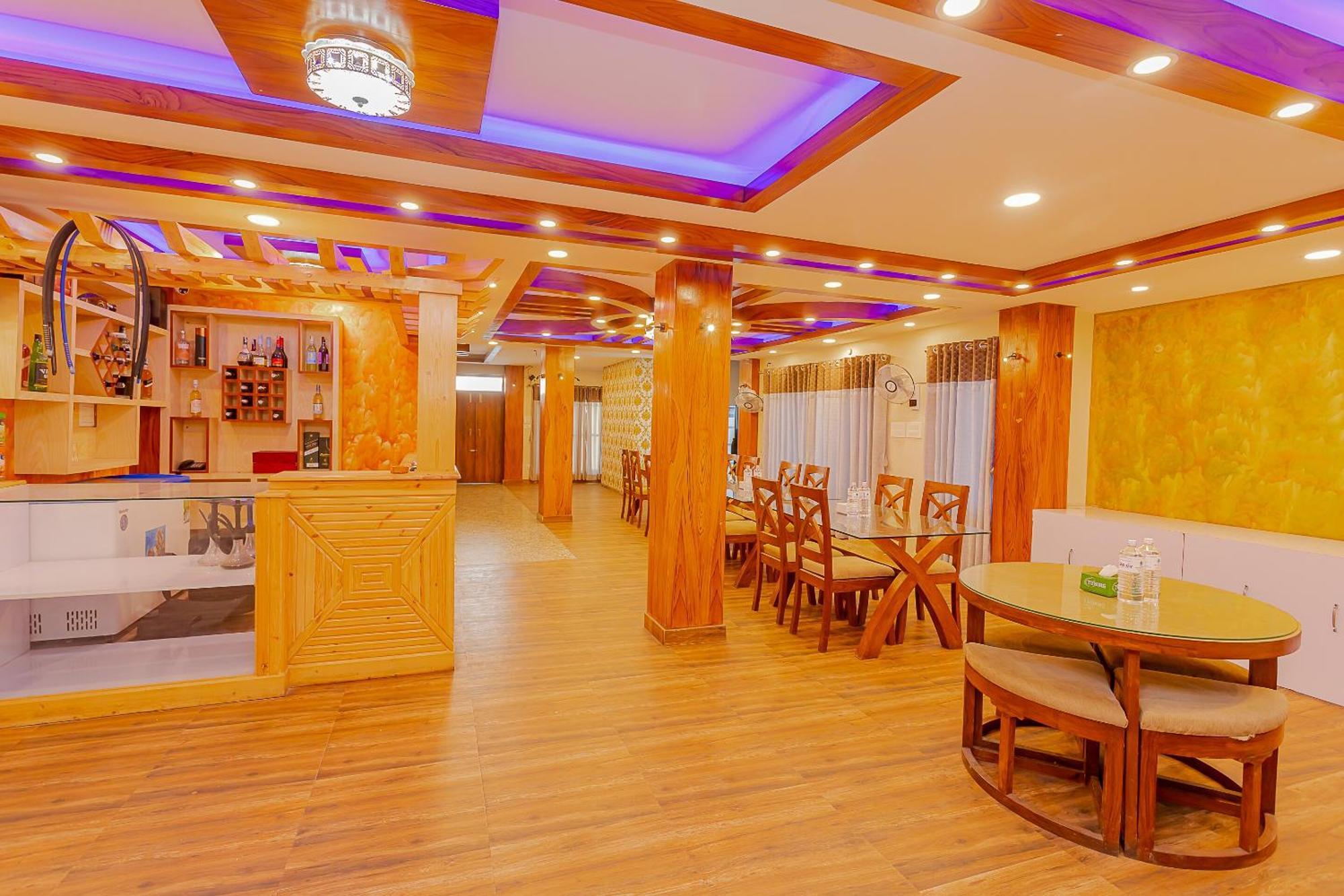 Oyo 799 Hotel Tik Tok Pvt Ltd. 加德满都 外观 照片