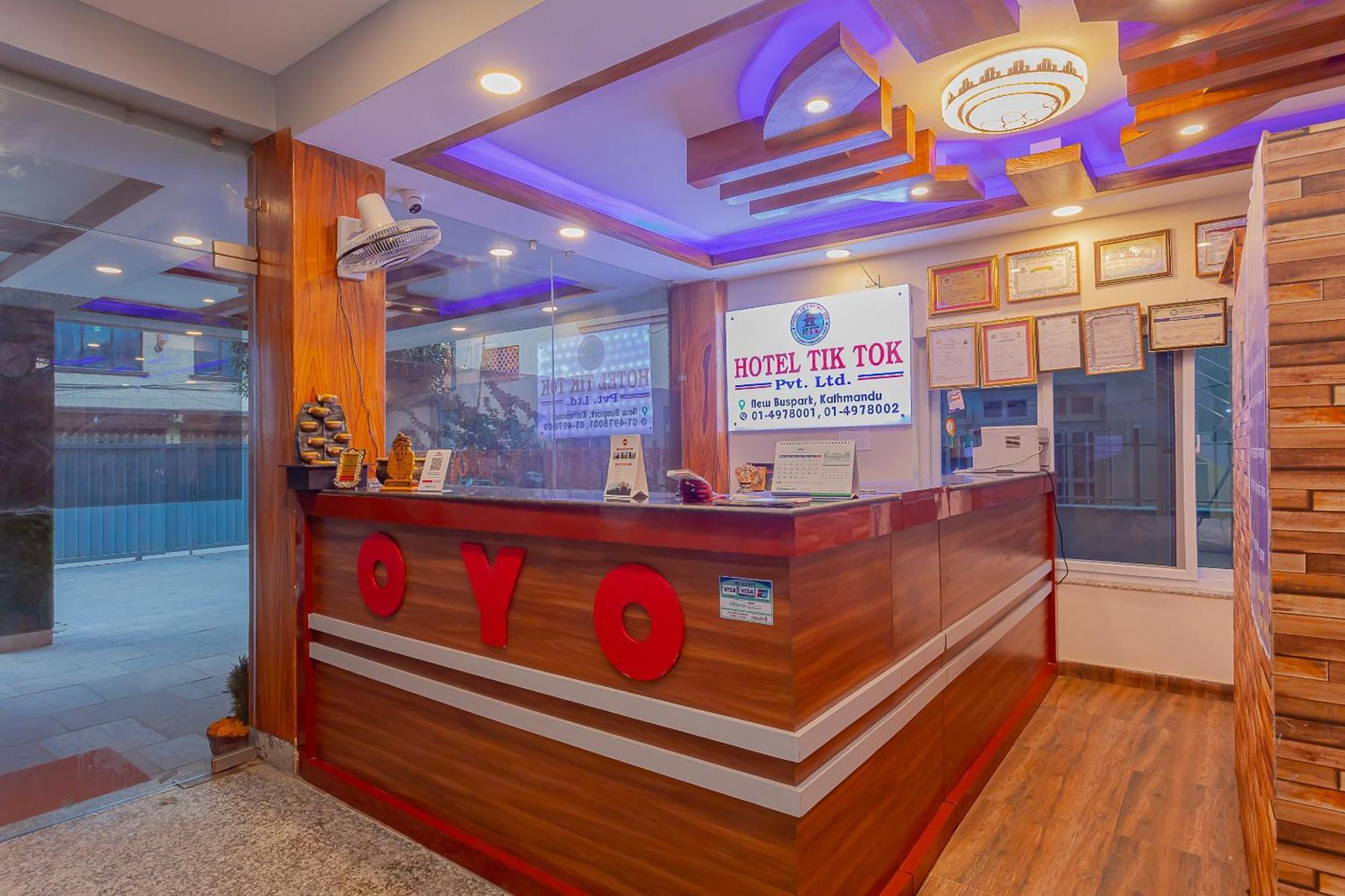 Oyo 799 Hotel Tik Tok Pvt Ltd. 加德满都 外观 照片